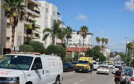 זירת אירוע הדקירה בחדרה (צילום: תיעוד מבצעי מד"א)