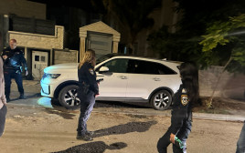 ירי לעבר רכבו של ראש עיריית רהט (צילום: באדיבות המצלם)