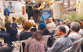 פרויקט "סוכת הבית המשותף" אשתקד (צילום: שומרות ושומרים על הבית המשותף)