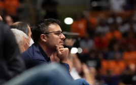 לא מעט סימני שאלה. דני פדרמן (צילום: אתר רשמי, מכבי תל אביב האפליקציה הרשמית)