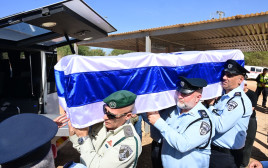 הלוויתו של יעקב טרנר ז"ל (צילום: אבשלום ששוני)