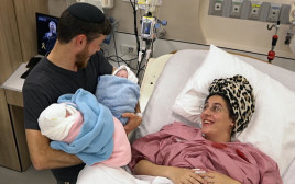 פרק הבכורה של "בייבי בום" בקשת 12 (צילום: קשת 12)