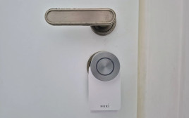 Nuki – Smart Lock Pro דור 4 (צילום: צחי הופמן)