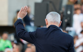 בנימין נתניהו (צילום: REUTERS/Amir Cohen)