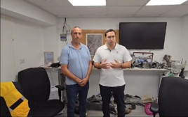 השר יצחק וסרלאוף וראש מועצת מטולה דוד אזולאי (צילום: דוברות השר )