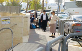 "גברים בשחור", מנסה לברר את הלכי הרוח ותהליכי העומק בחברה החרדית  (צילום: ערוץ הכנסת)