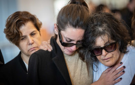 משפחתו של רס''ן (במיל') אסף דגן ז''ל (צילום: יונתן זינדל, פלאש 90)