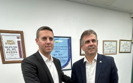 אלי כהן ודוד עציוני (צילום: מורן ואנונו)