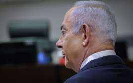 בנימין נתניהו בבית המשפט (צילום: חיים גולדברג פלאש 90)
