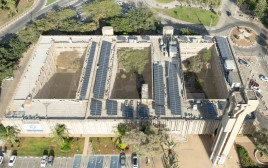 בניין עיריית באר שבע (צילום: דיאגו מיטלברג)