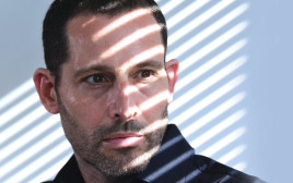 אורי בן דב (צילום: ראובן קסטרו)