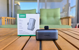 UGREEN - Mini Power Bank 5000 mAh (צילום: צחי הופמן)