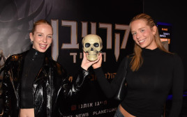 התאומות אור ורון שורק (צילום: אמיר מאירי)