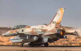 ההכנות לתקיפה והמראת המטוסים של חיל האוויר לתימן (צילום: דובר צה"ל)