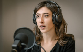 העיתונאית האיטלקייה ססיליה סאלה שנעצרה באיראן (צילום: רויטרס)