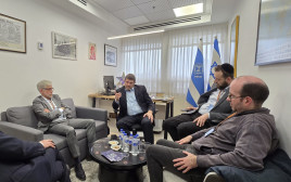 מלגליזציה של מועצות רובעים בערי ישראל ועד לתמיכה במדינתיות של הכורדים בסוריה (צילום: עמותת דור מוריה)