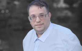 ג'וש ארונסון (צילום: אלי איטקין)