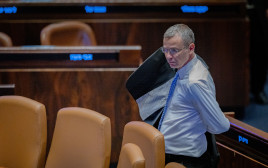 יריב לוין (צילום: חיים גולדברג, פלאש 90)