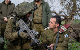 הרמטכ''ל הרצי הלוי במהלך הלחימה (צילום: דובר צה"ל)