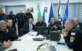 הערכת מצב משטרה (צילום: דוברות המשטרה)