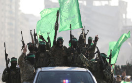 מחבלי חמאס (צילום: REUTERS/Dawoud Abu Alkas)