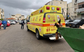 זירת האירוע בנתניה (צילום: דוברות מד"א)