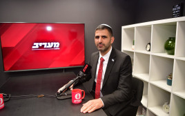 שלמה קרעי, שר התקשורת וחבר הכנסת מטעם הליכוד (צילום: אבשלום ששוני)