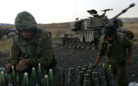 פגזים (צילום:  אוליביה פיטוסי, פלאש 90)