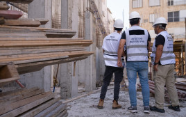 אתר בנייה (צילום: באדיבות עיריית פתח תקווה)