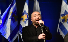 עומר אדם  (צילום: אבשלום ששוני)
