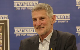 יאיר גולן בישיבת הסיעה (צילום: מארק ישראל סלם)