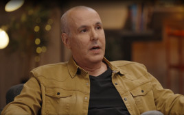 שי גולדשטיין, "פגישה עם רוני קובן" (צילום: באדיבות כאן 11)