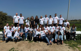 מרכז לוגיסטי דן מתנדב בקיבוץ כרמיה (צילום: יח"צ)