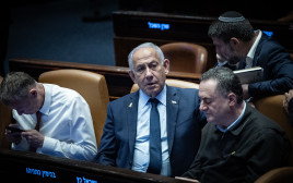 בנימין נתניהו. ישיבת המליאה בנושא חוק ההסדרים (צילום: יונתן זינדל, פלאש 90)