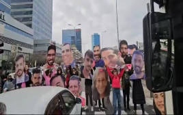 מחאת משפחות חטופים  (צילום: מחאת הנשים להחזרת החטופות והחטופים)