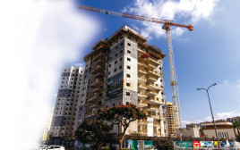 אתר בנייה באור יהודה (צילום: יוסי אלוני פלאש 90)