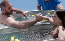 אמבטיית קרח (צילום: צילום מסך, חתונה ממבט ראשון)