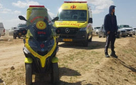 זירת התאונה סמוך לנבטים (צילום: תיעוד מבצעי מד''א)
