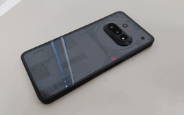 Nothing - Phone (3a) (צילום: צחי הופמן)