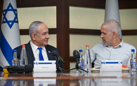 בנימין נתניהו, רונן בר (צילום: קובי גדעון, לע"מ)