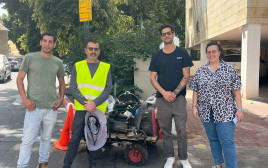 נציגי עמותת "צלול" בפעילות של תאגיד המים (צילום: תאגיד מי אביבים)