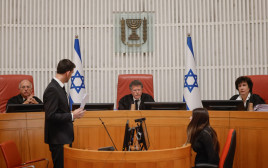 הדיון בבג"ץ בסוגיית פיטורי רונן בר (צילום: יונתן זינדל, פלאש 90)