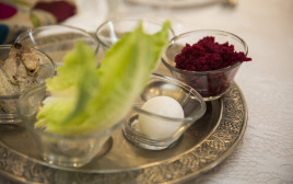 קערת פסח (צילום: הדס פרוש, פלאש 90)