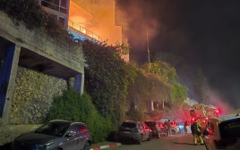 שריפה במלון בטבריה (צילום: כב"ה)