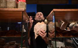 מאפיית אבולעפיה (צילום: אבשלום ששוני)