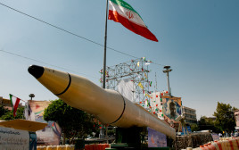 טיל בליסטי איראני (צילום:  HOSSEIN BERIS/Middle East Images/AFP via Getty Images)