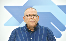 ארנון בר דוד (צילום: אבשלום שושני)