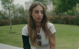 מייה שם בראיון עם אדווה דדון (צילום: באדיבות קשת 12)