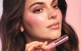 (lumi le liquid blush) לוריאל פריז לומי לה ליקוויד 65 שח סומק נוזלי (צילום: יחצ)