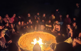 גבורה במדורה (צילום: צילום פרטי)